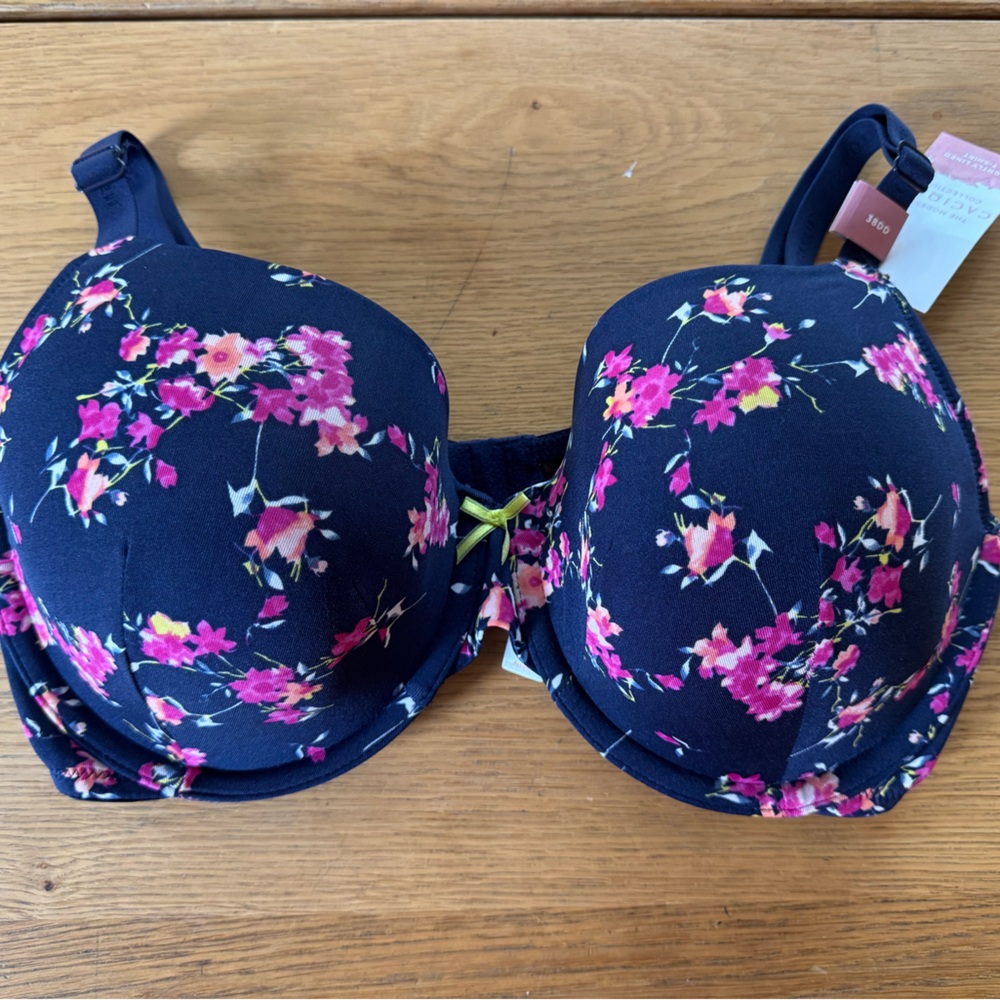 NWT Cacique Navy and Pink Lightly Lined T-Shirt Bra